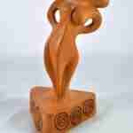 Scultura modellata di argilla