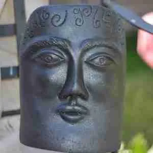 Scultura modellata di argilla di maria pignatelli