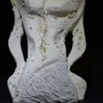 Scultura modellata di argilla di maria pignatelli