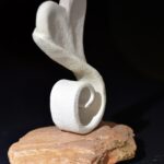 Scultura modellata di argilla di maria pignatelli